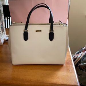 Kate Spade Leighann Laurel Way